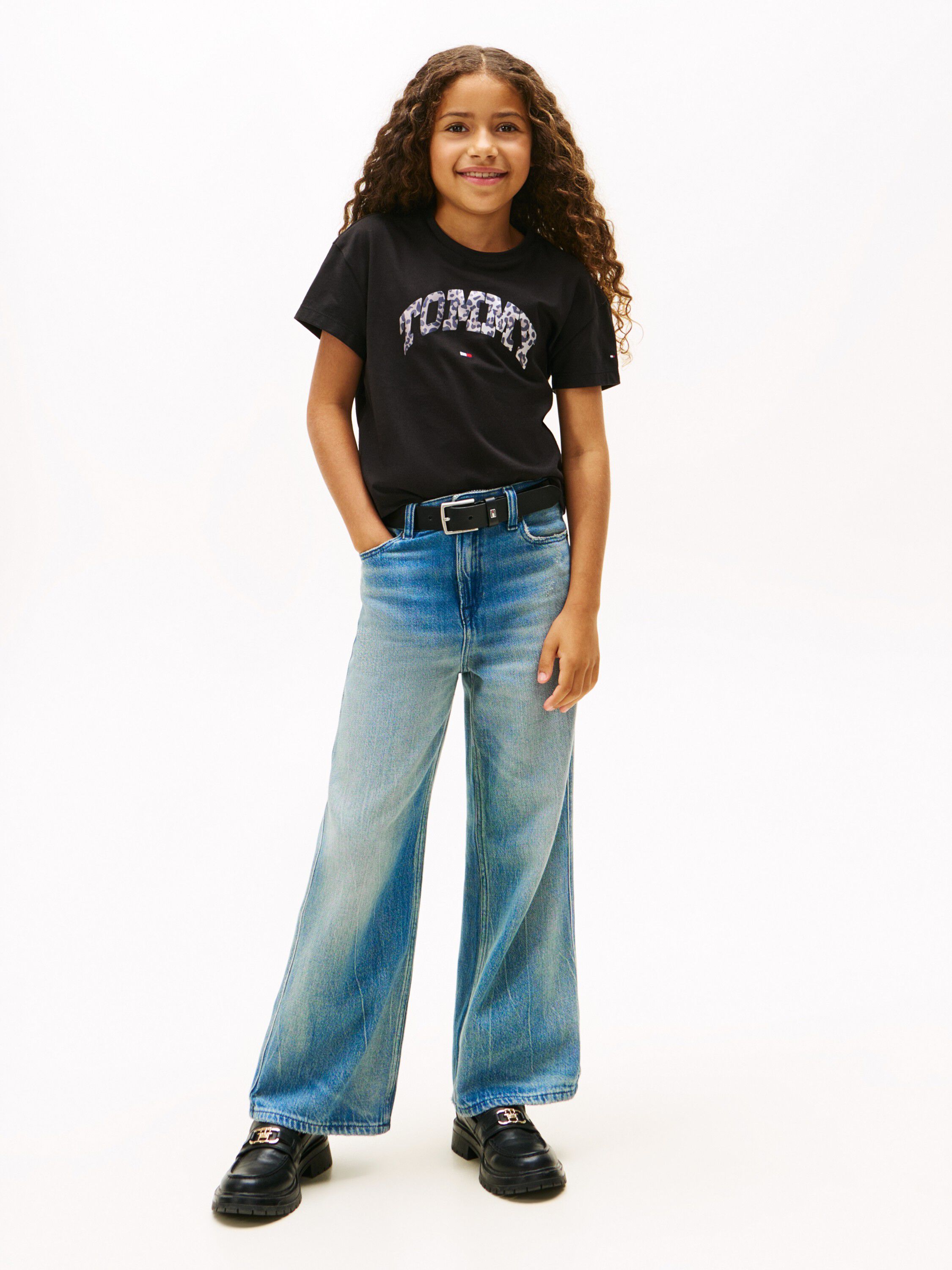 VARSITY SATEEN GRAPHIC TEE S/S