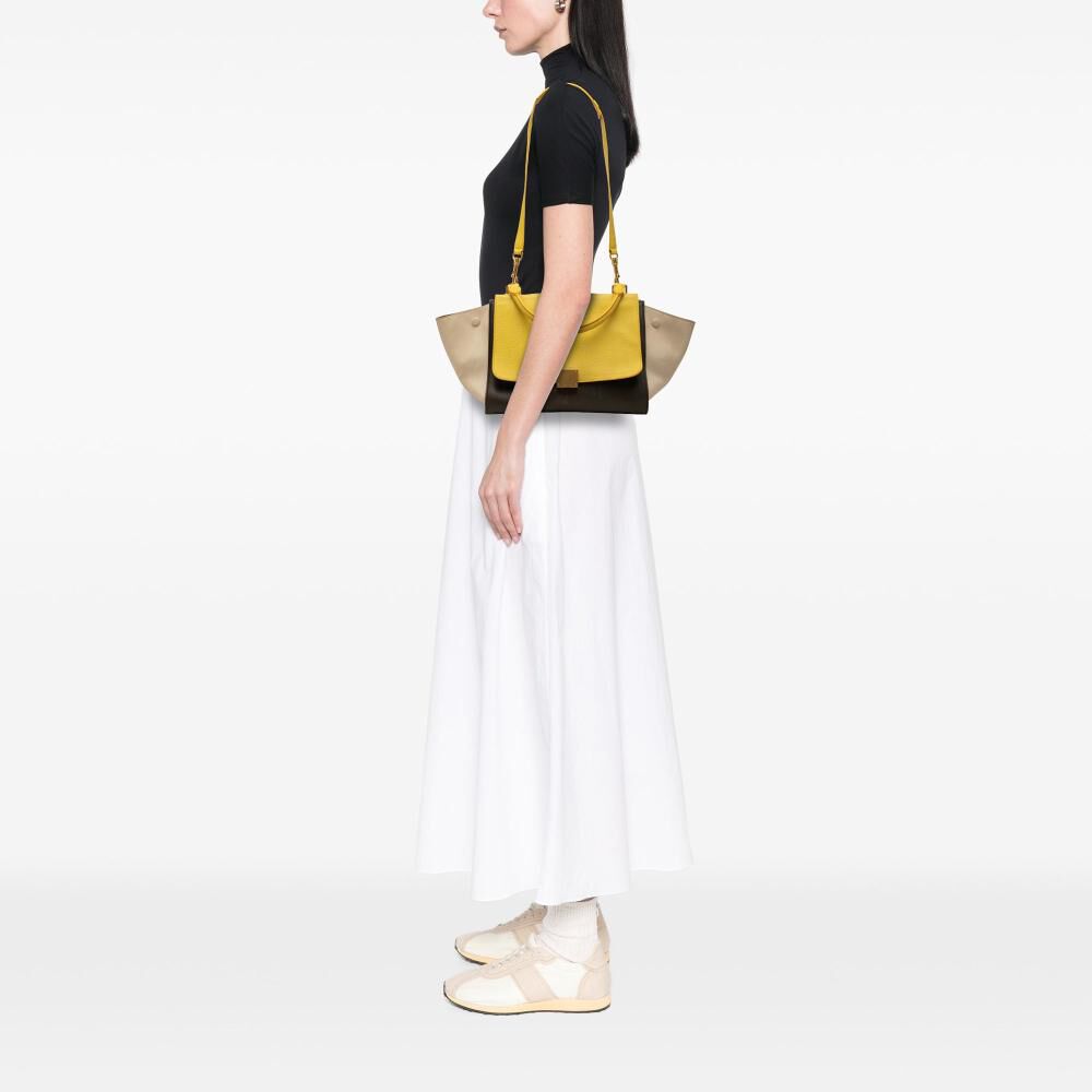 C&eacute;line Trapeze