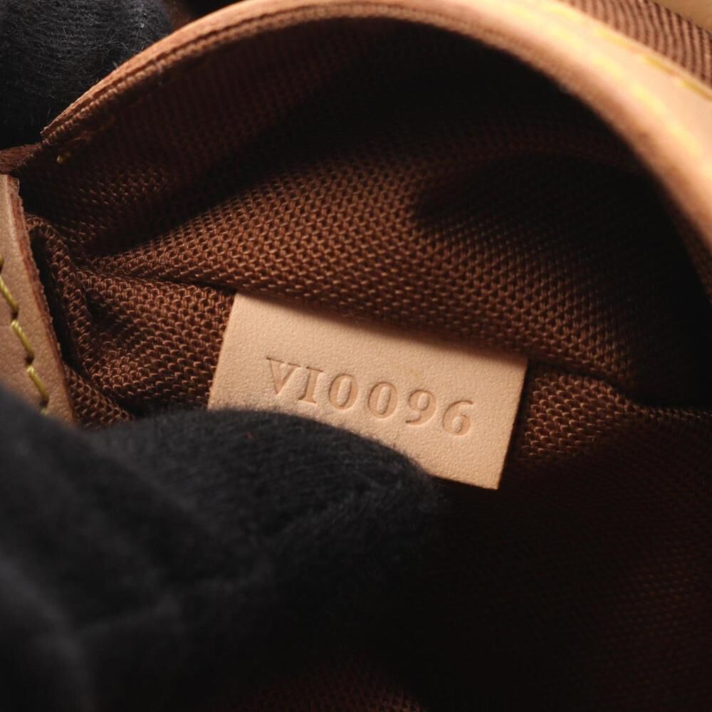 Louis Vuitton Shoulder Bags