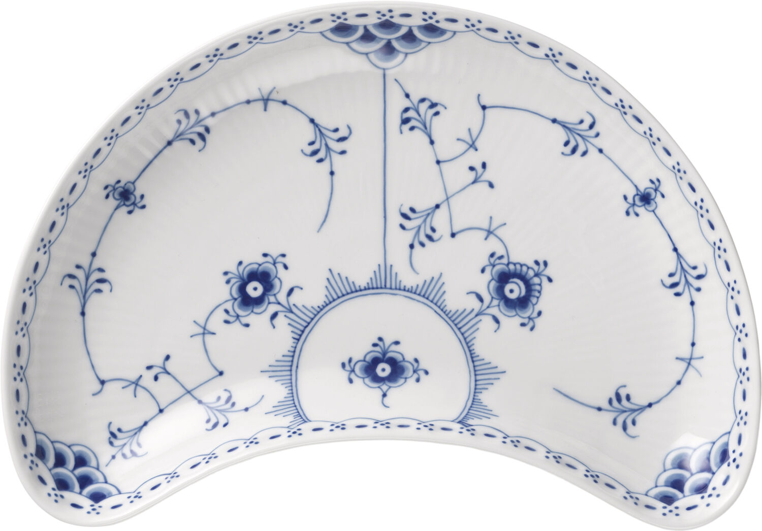 Blue Fl HL Dish Half Moon Shaped 22cm
