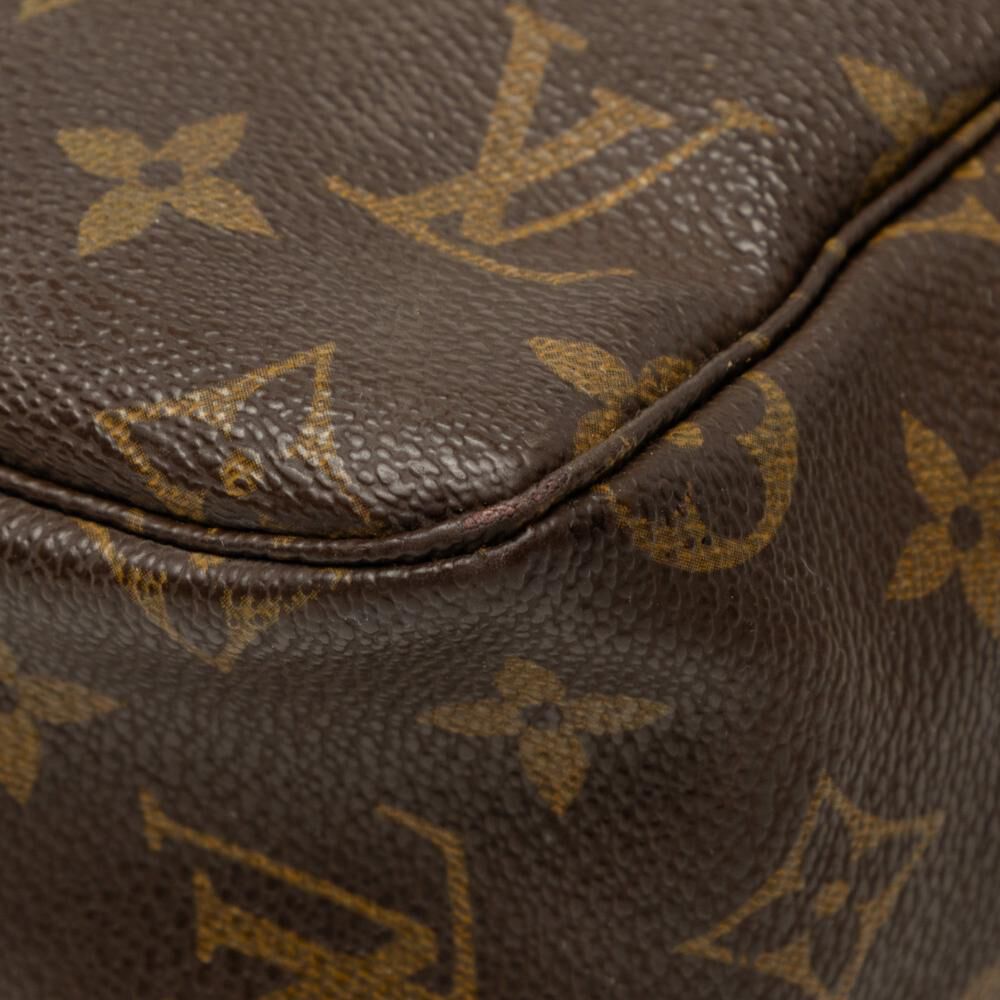 Louis Vuitton Trousse Toilette
