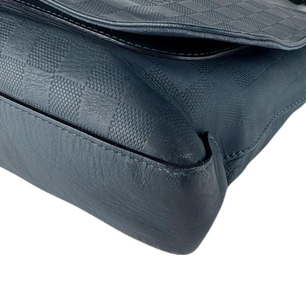 Louis Vuitton District