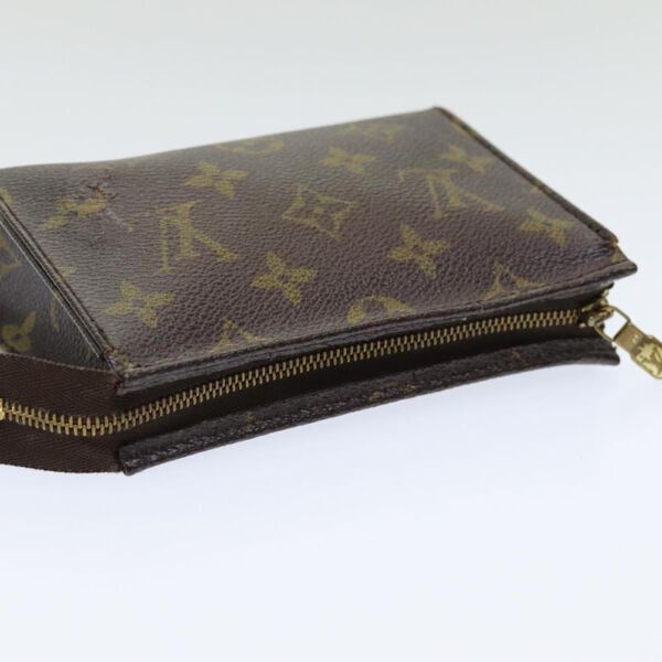 Louis Vuitton Poche Toilette
