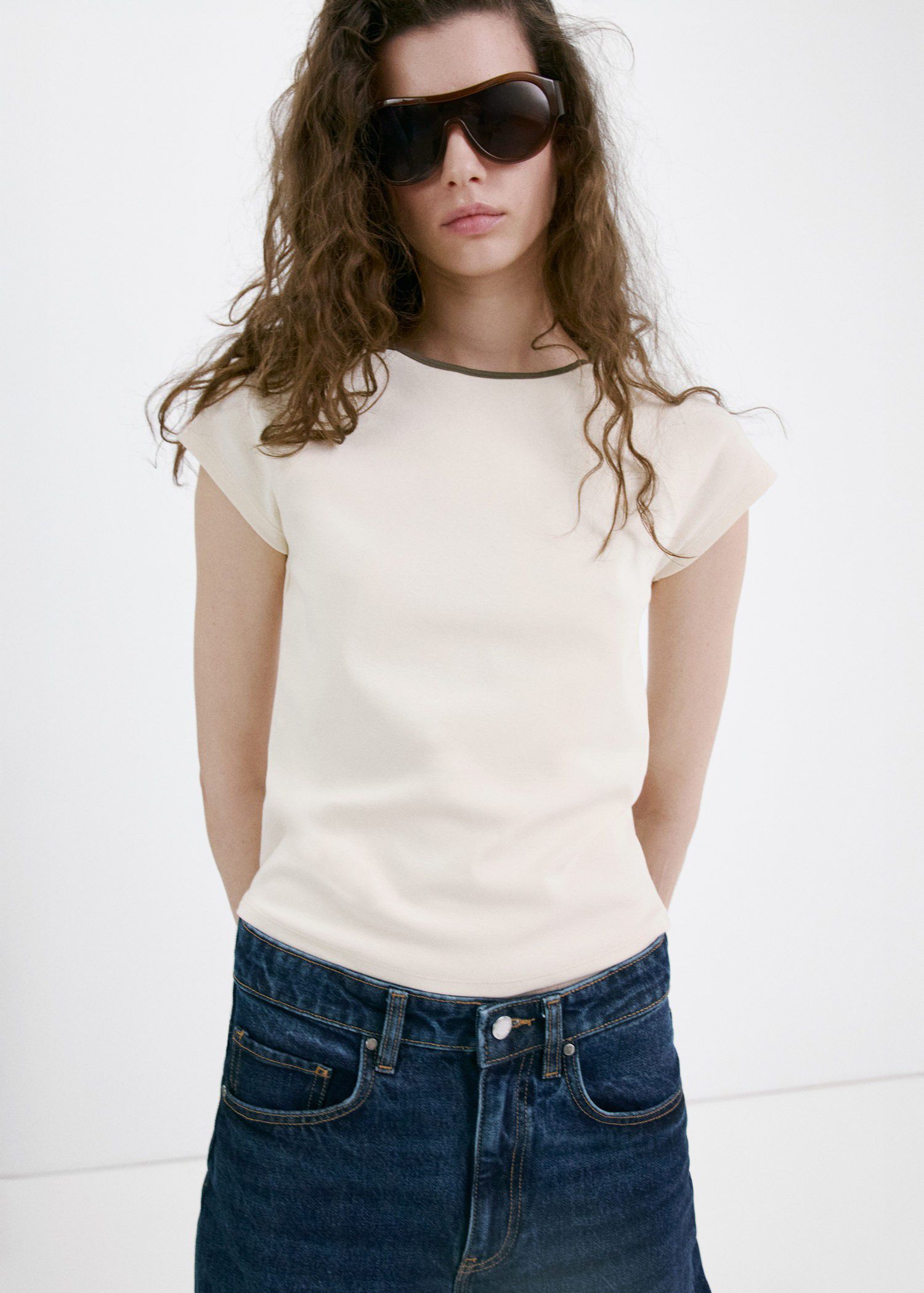 Cotton T-shirt with contrast piping