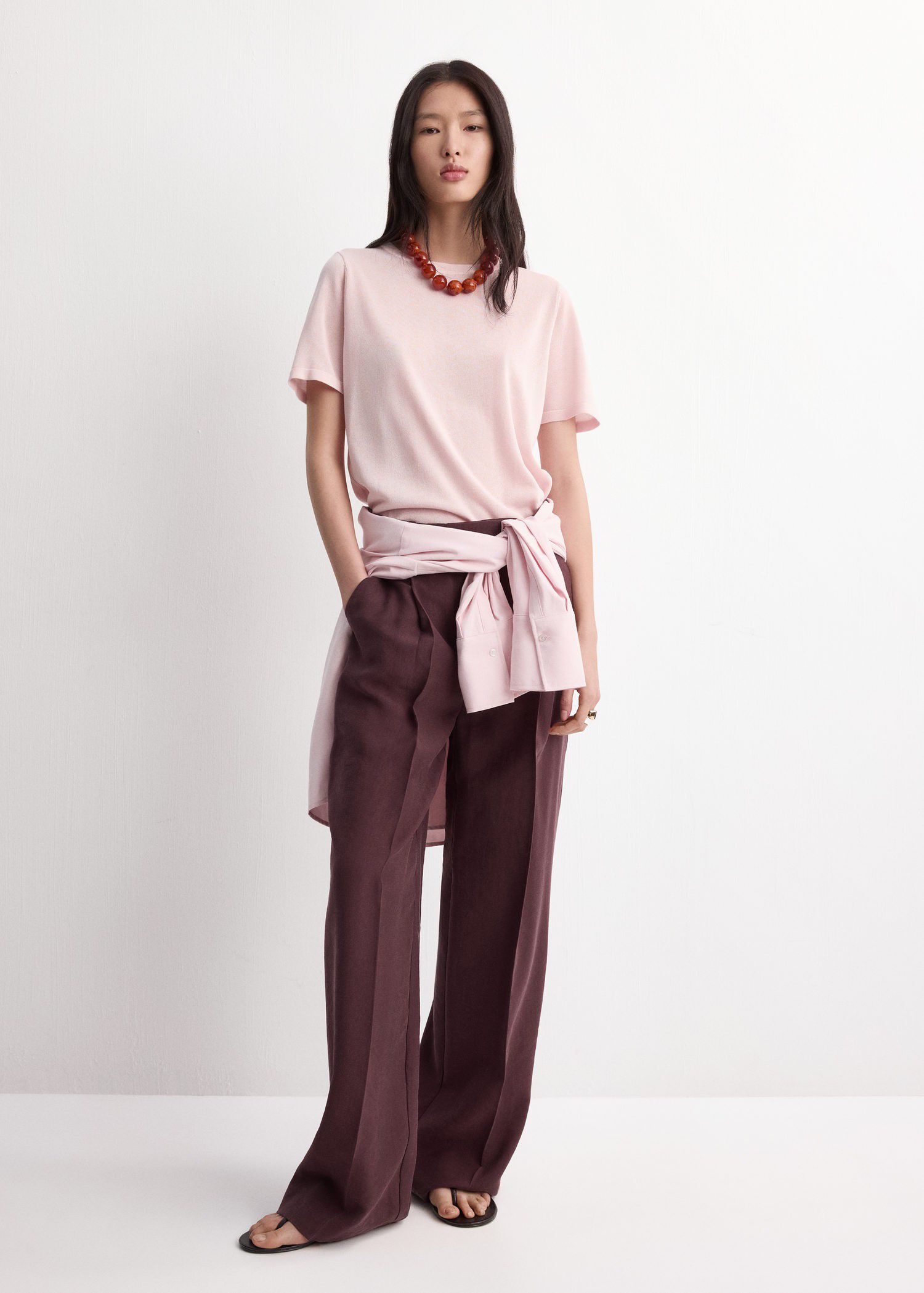 Short-sleeved knitted sweater