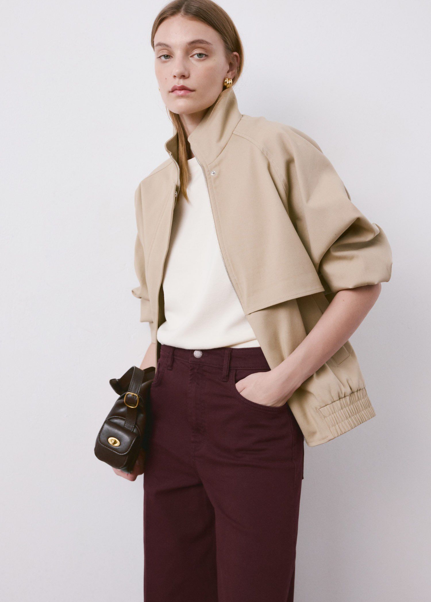 High-waisted wide leg jeans