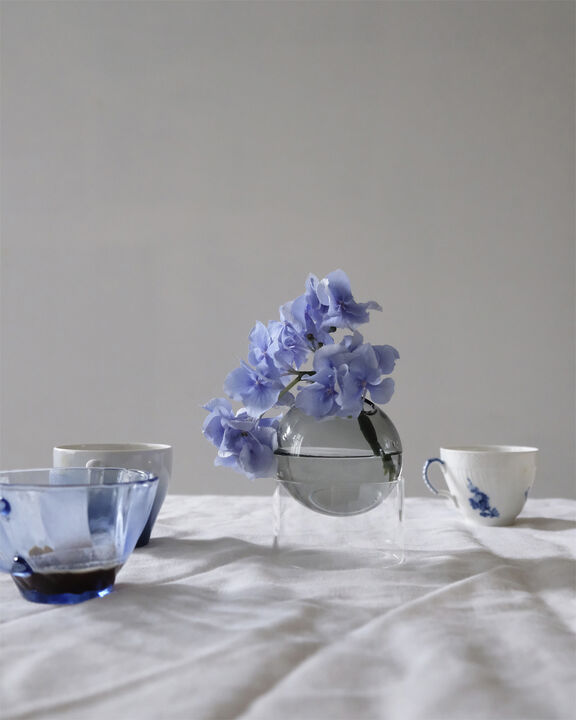 STANDING FLOWER BUBBLE, LOW TUBE, SMOKE