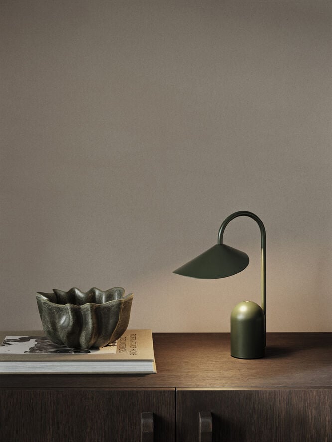 Arum Portable Lamp - Grass Green
