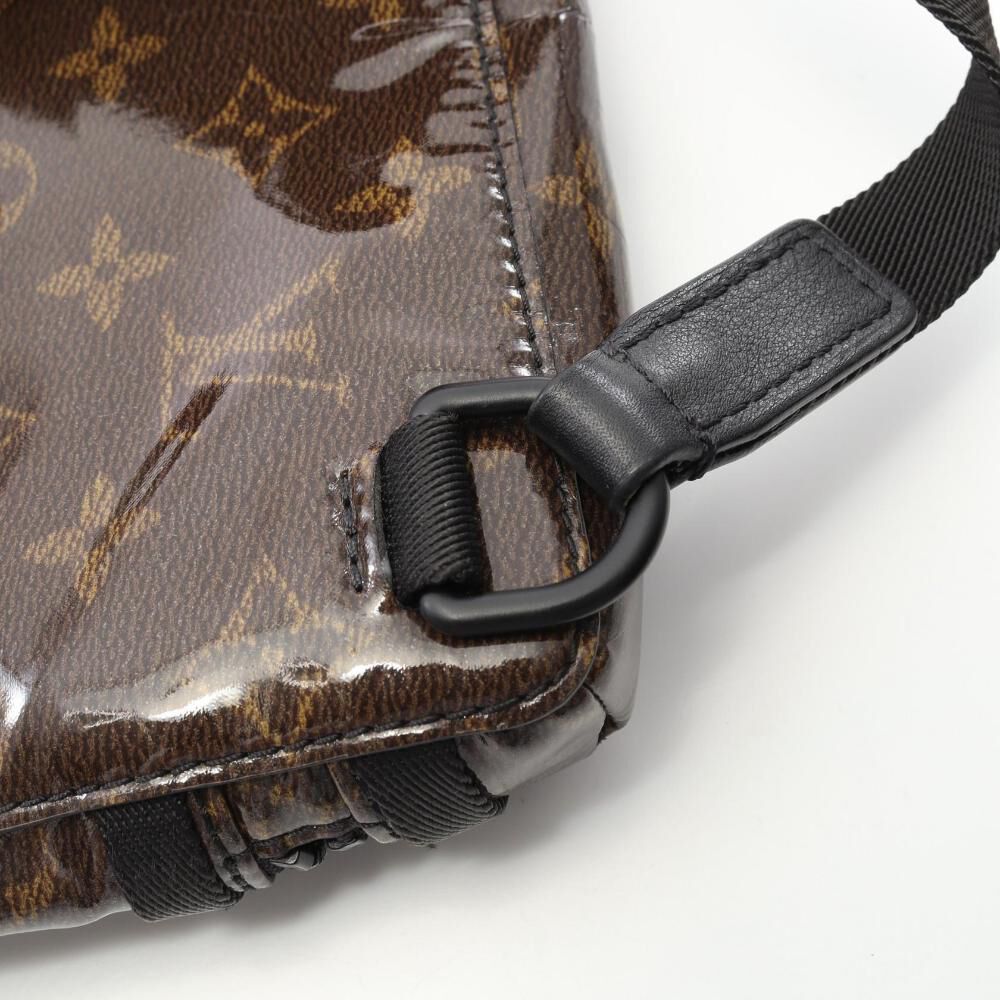 Louis Vuitton Shoulder Bags