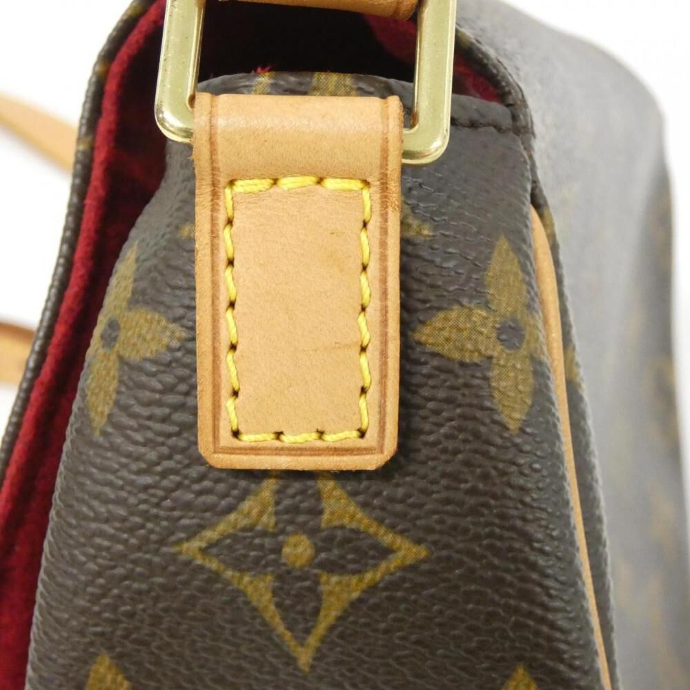 Louis Vuitton Shoulder Bags