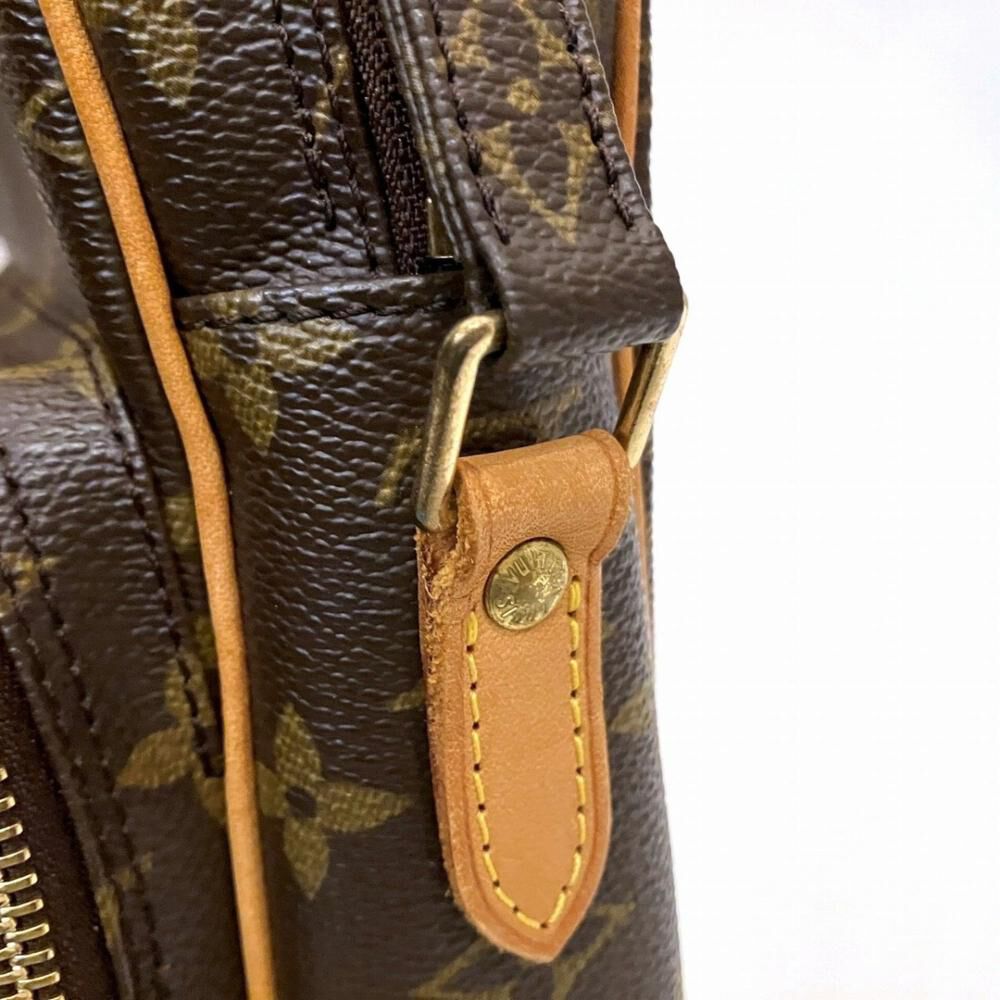 Louis Vuitton Shoulder Bags