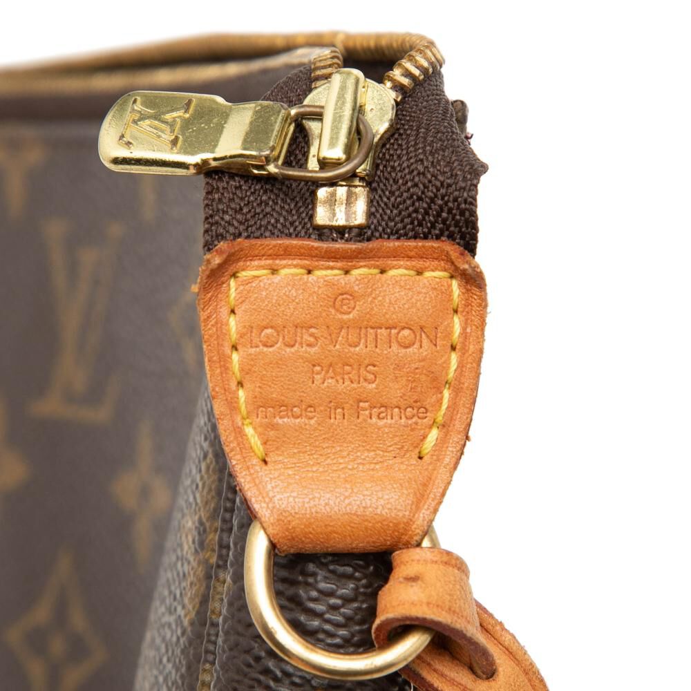 Louis Vuitton Pochette Accessoires
