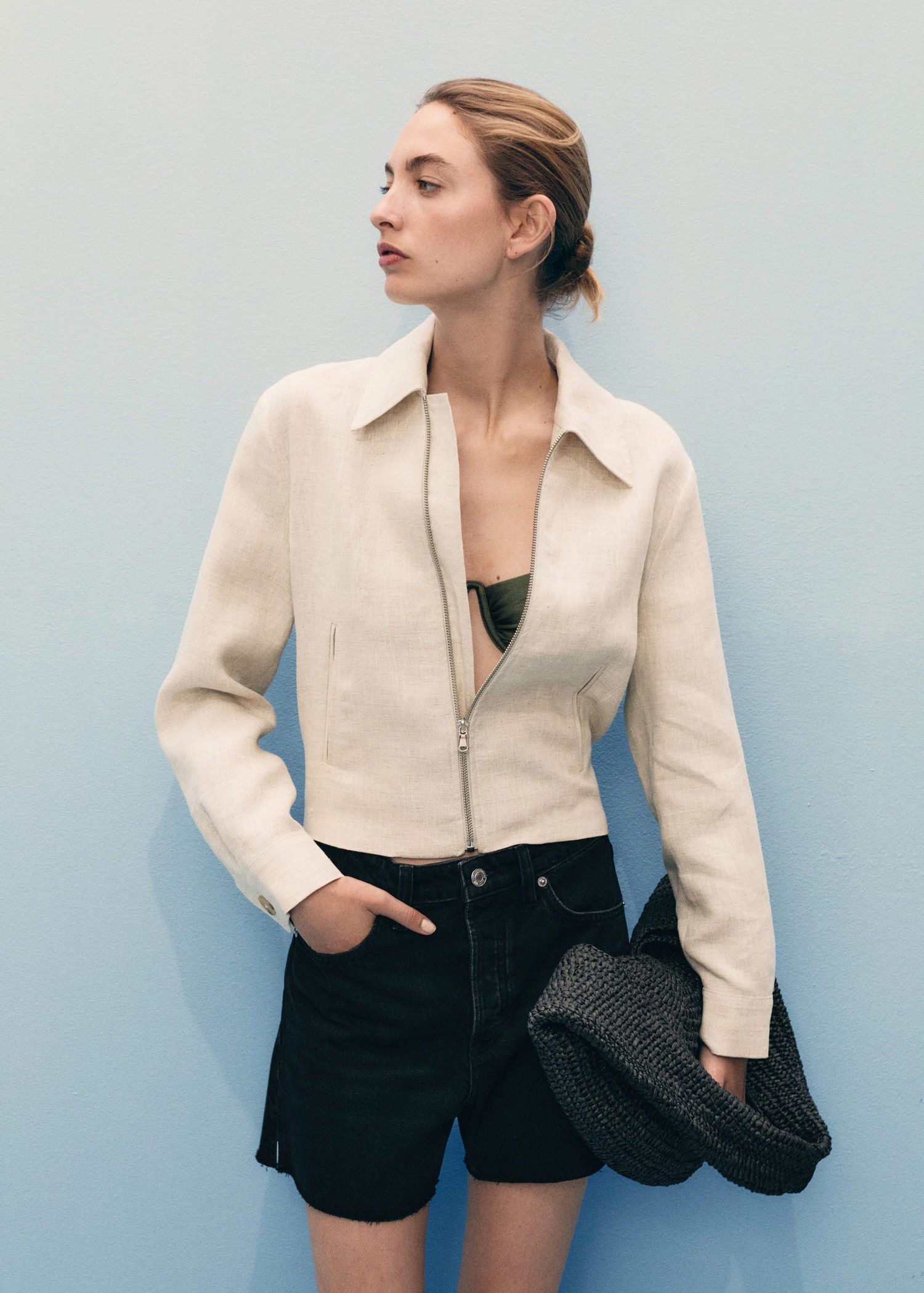 Denim shorts with frayed hem