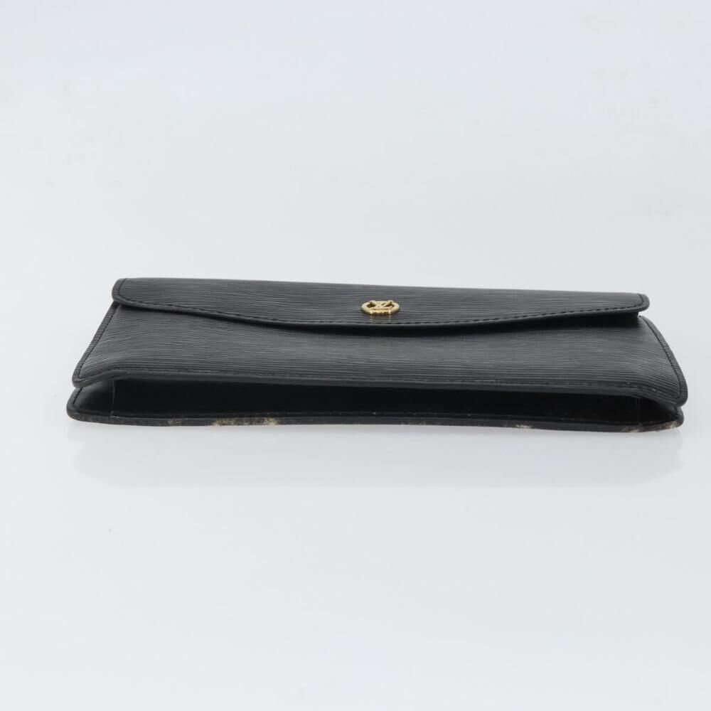 Louis Vuitton Clutch