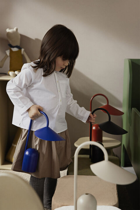 Arum Portable Lamp - Bright Blue