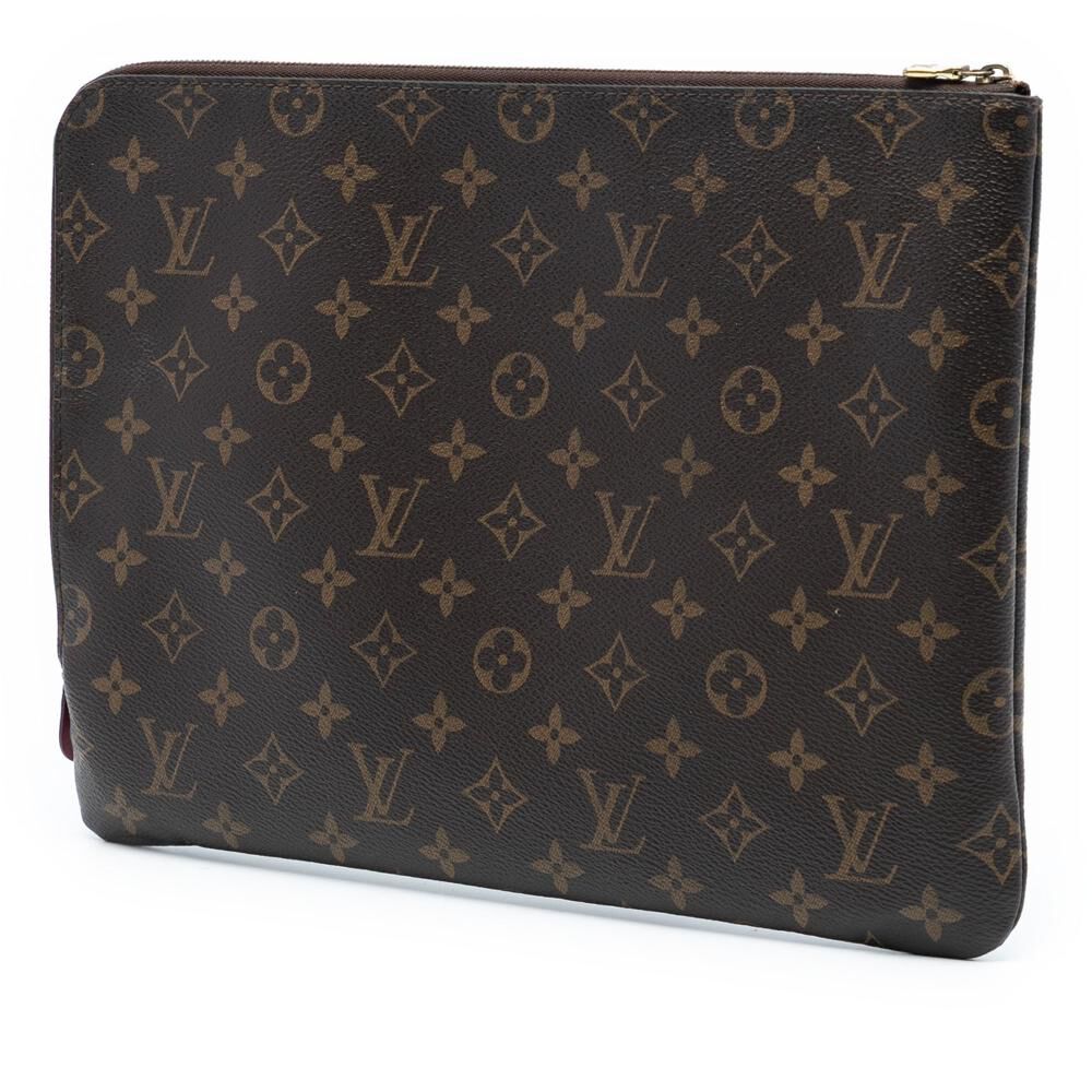 Louis Vuitton Clutch