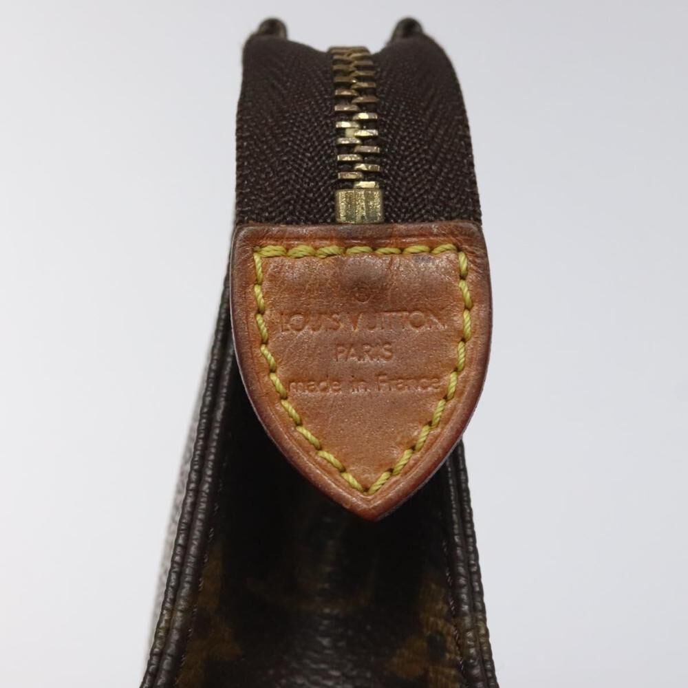Louis Vuitton Poche Toilette