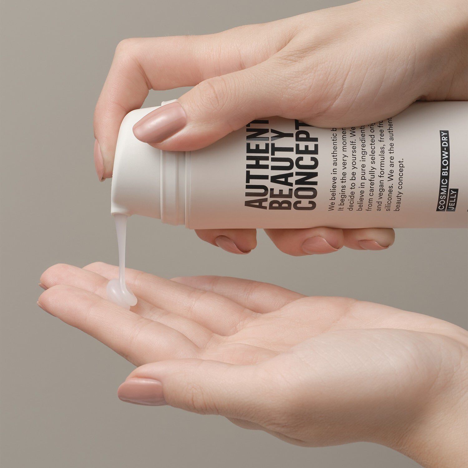 Cosmic Blow-Dry Jelly - Hybrid-stylinggel f&ouml;r f&ouml;ning eller en v&aring;t fini