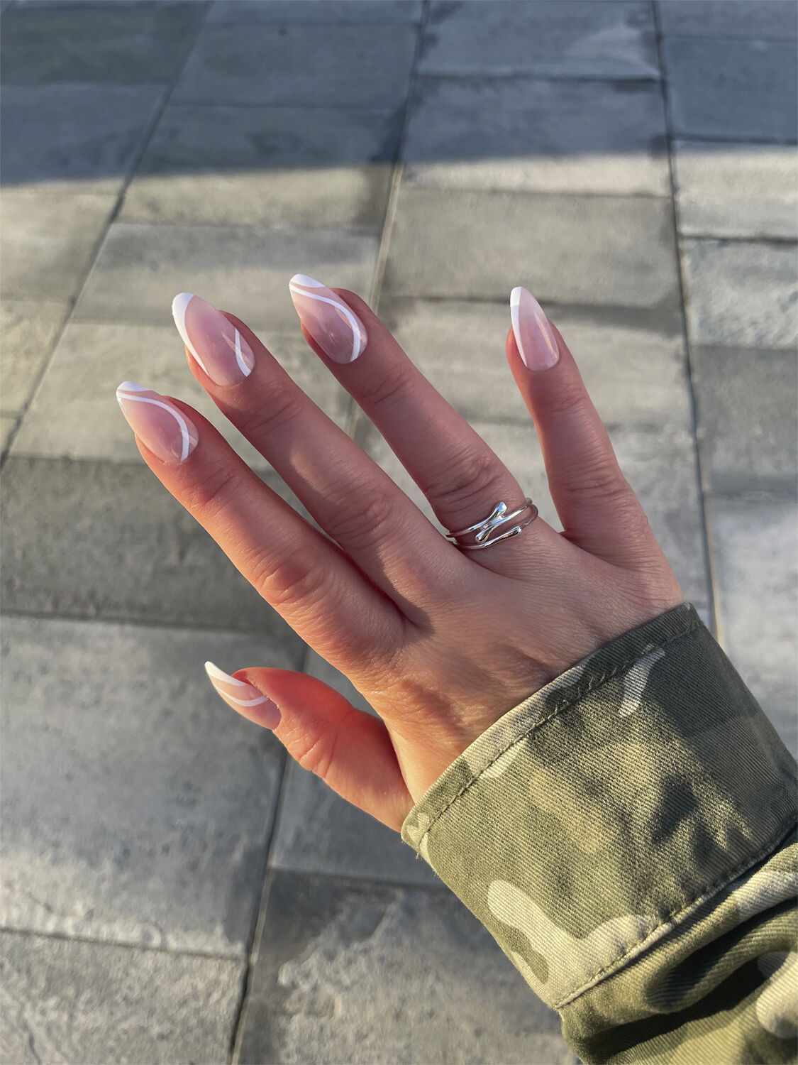 Milky Swirl - Instant Pro Press-on Manicure