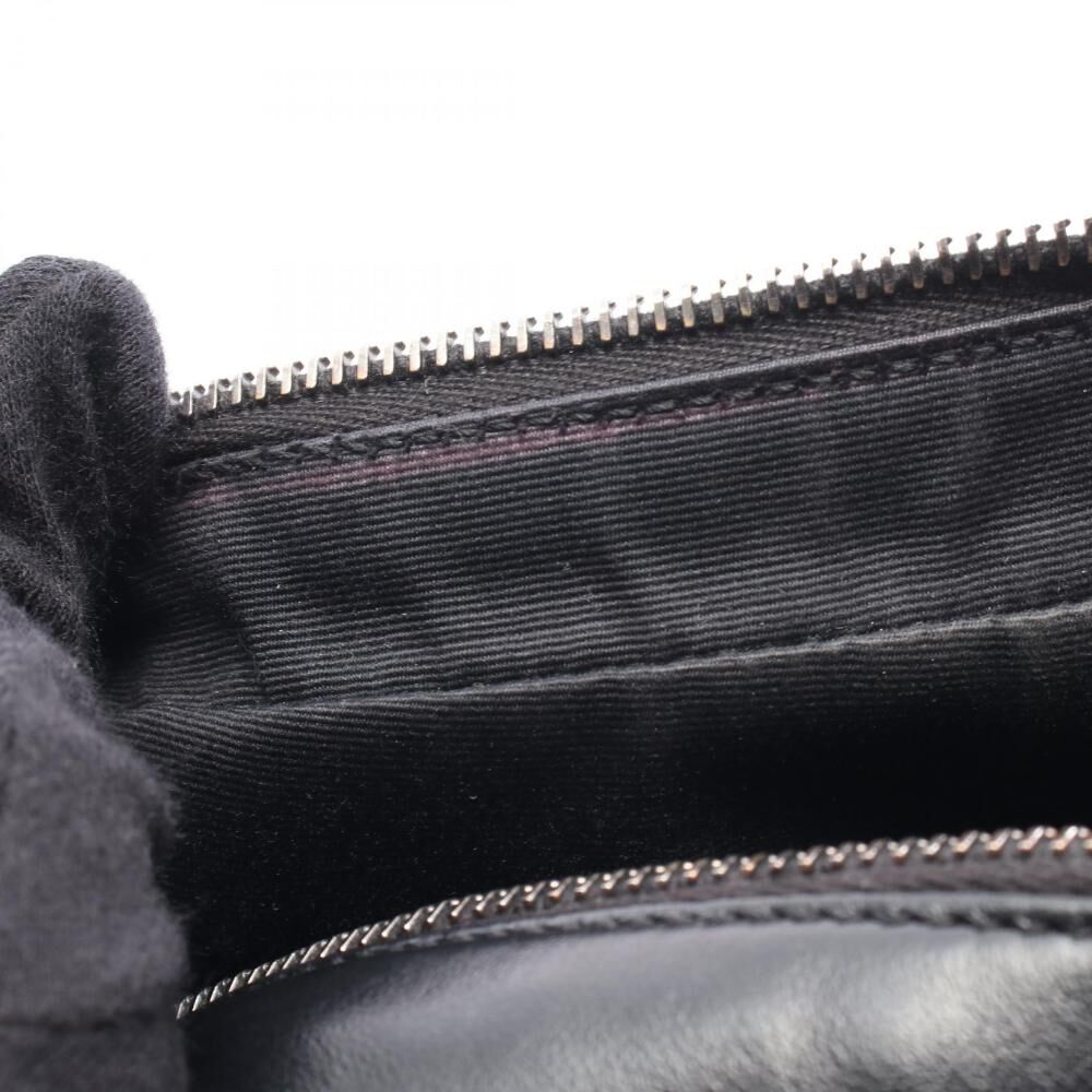 Yves Saint Laurent Shoulder Bag