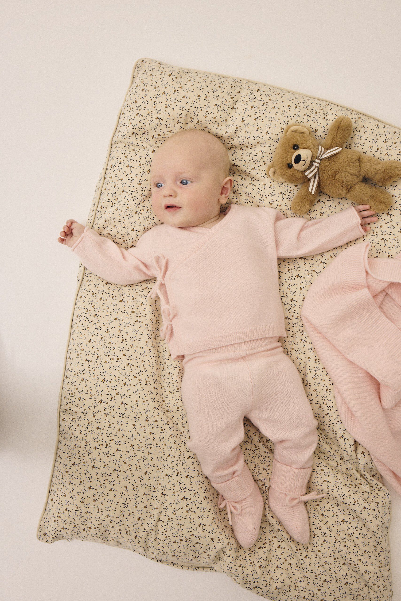 Newborn 100% Cashmere cardigan GCS