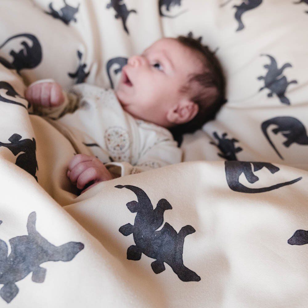 Levi senget&oslash;j