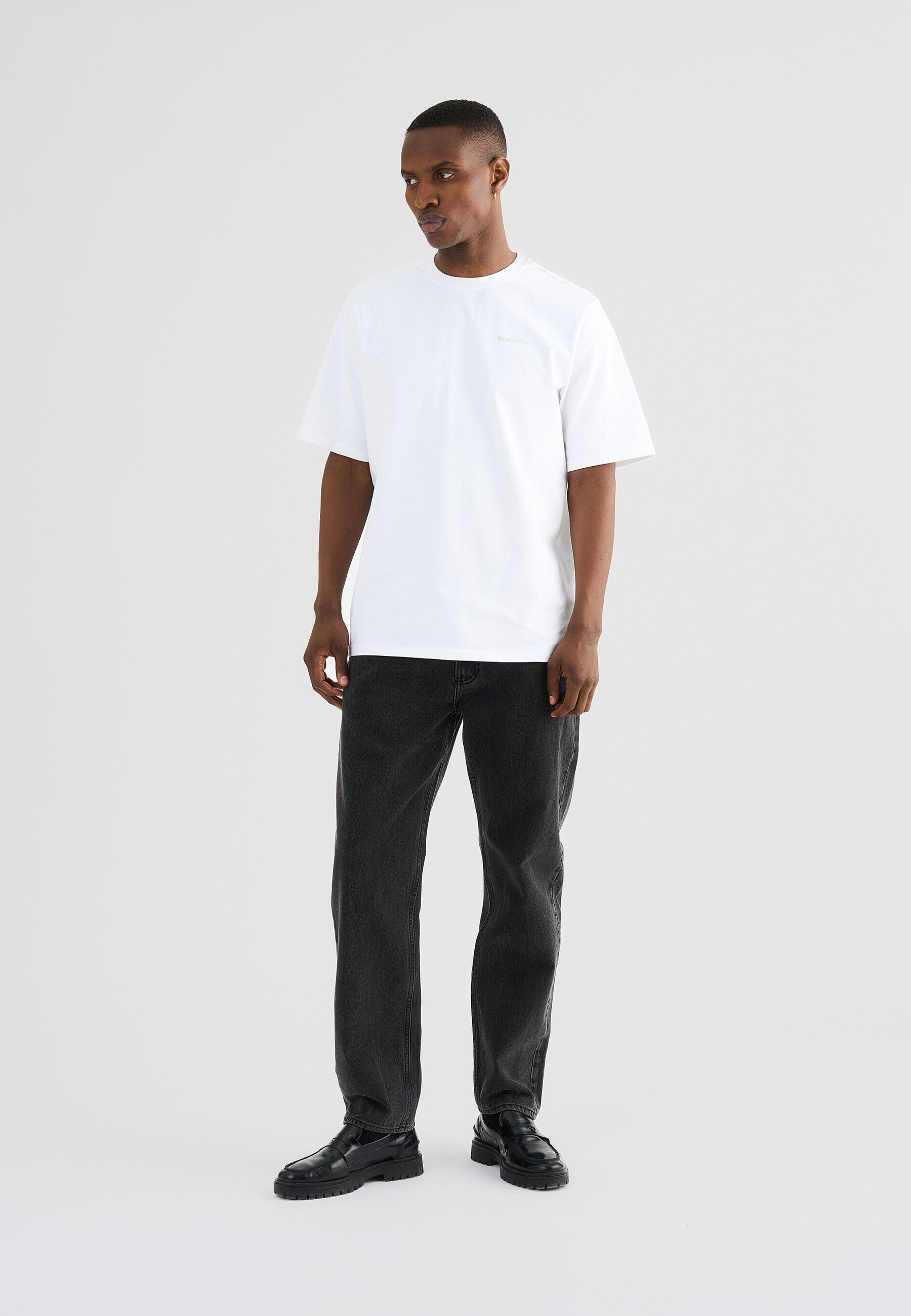 RTMASON STRAIGHT FIT JEANS.