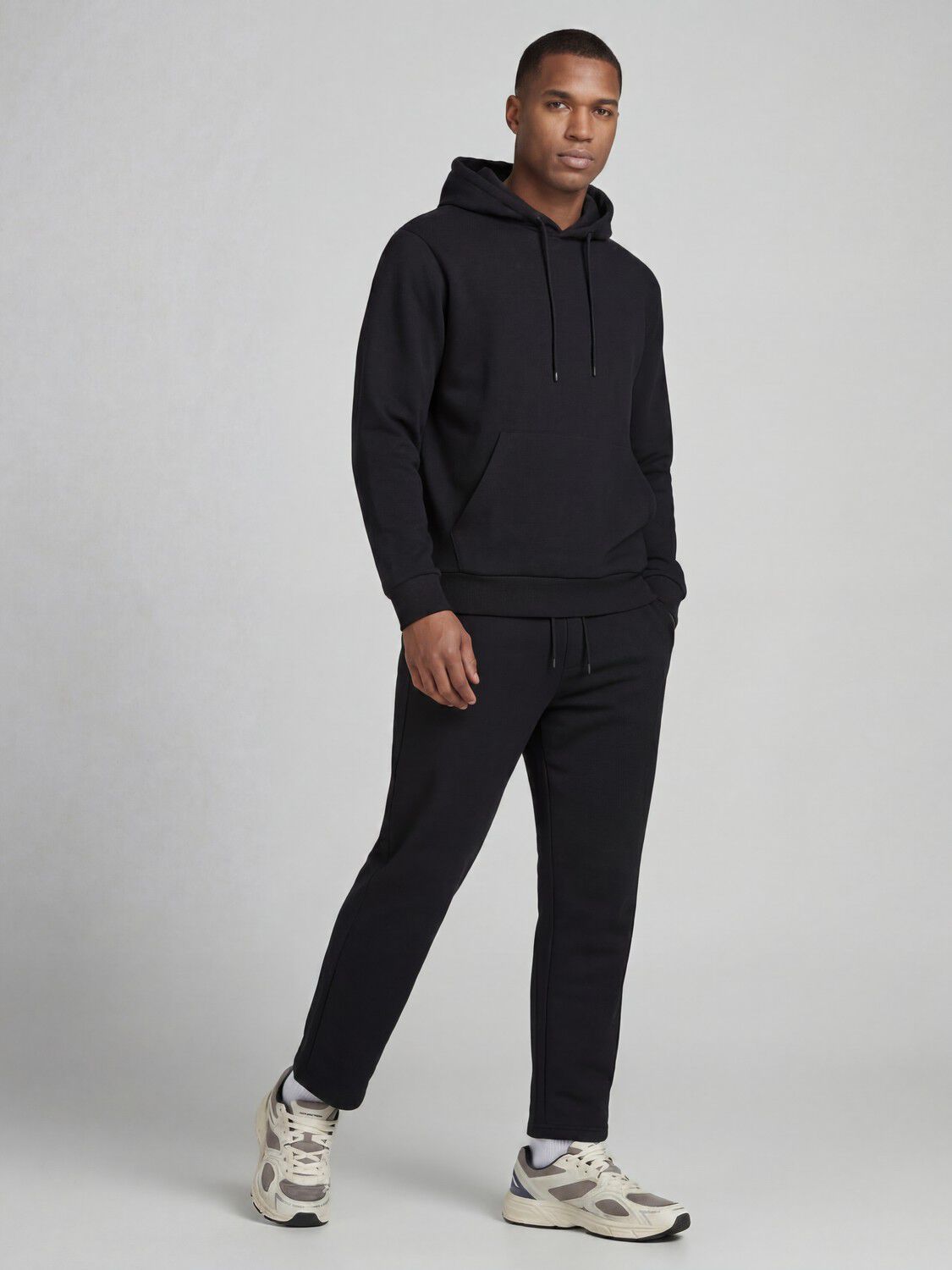 JREBCARL CREST SWEAT PANTS NOOS