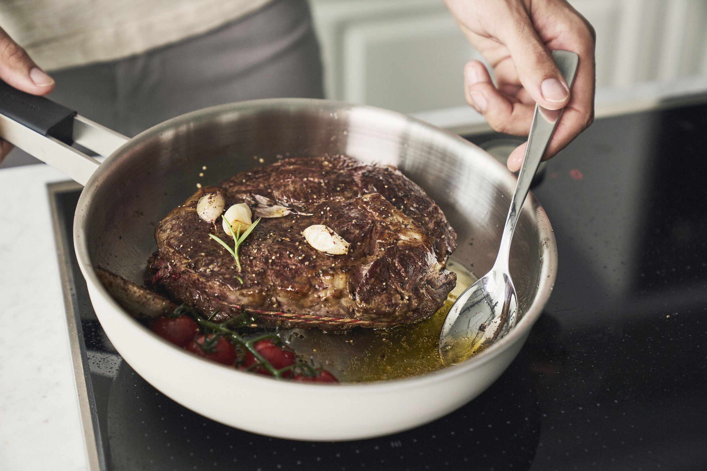 Stekpanna, 28 cm, 18/10 Rostfritt st&aring;l, Keramisk bel&auml;ggning