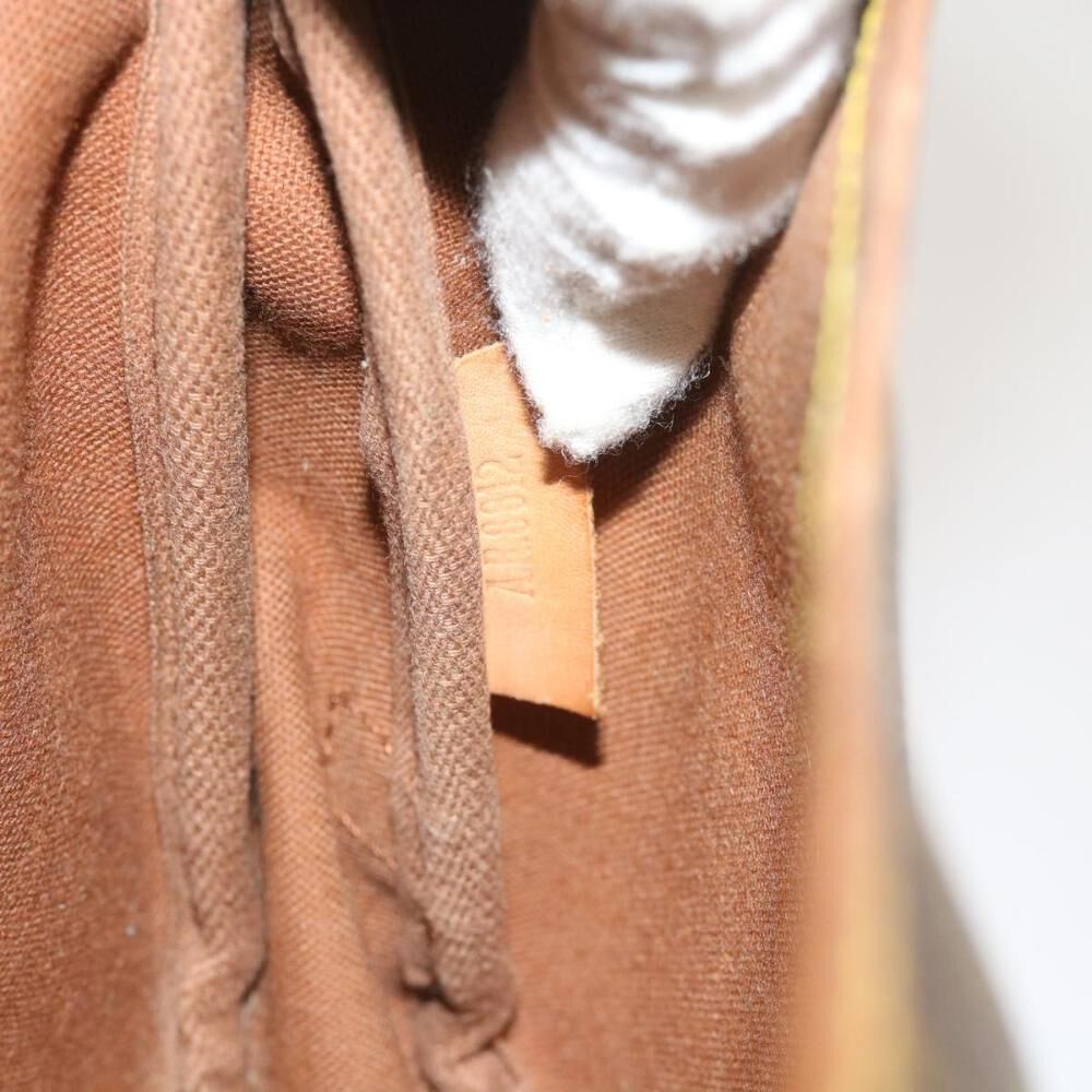 Louis Vuitton Saumur