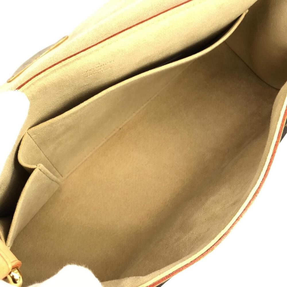 Louis Vuitton Shoulder Bags