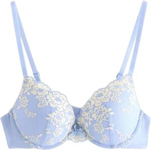 A push-up bra in lace.