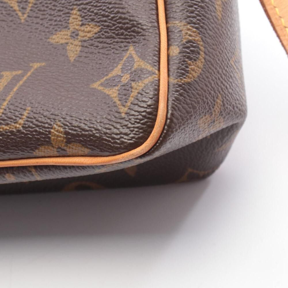 Louis Vuitton Shoulder Bags