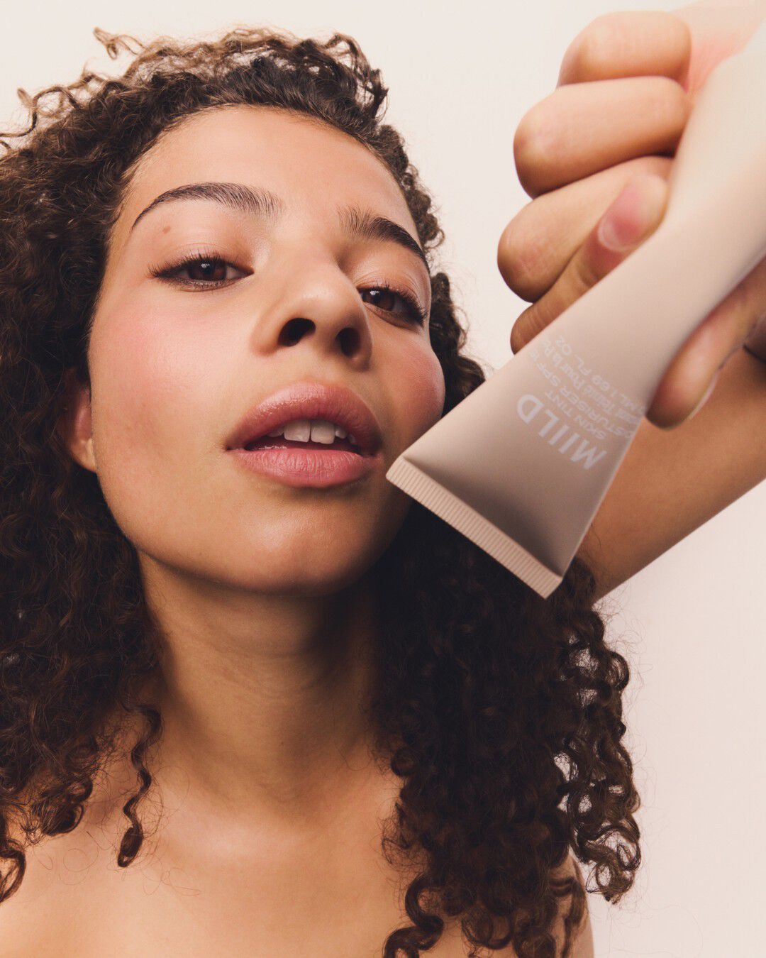 Skin Tint Moisturiser SPF 15 01 Sof