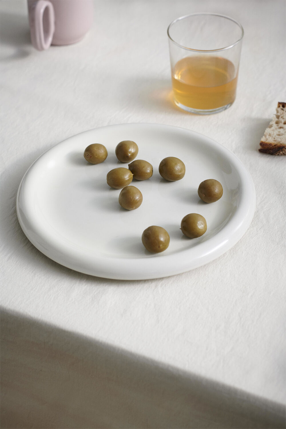 Barro Plate-Set of 2-&Oslash;18-Off-white