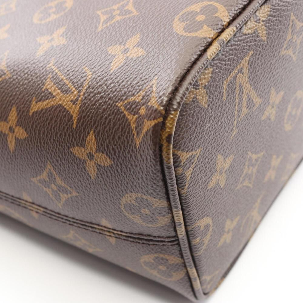 Louis Vuitton Bucket Bag