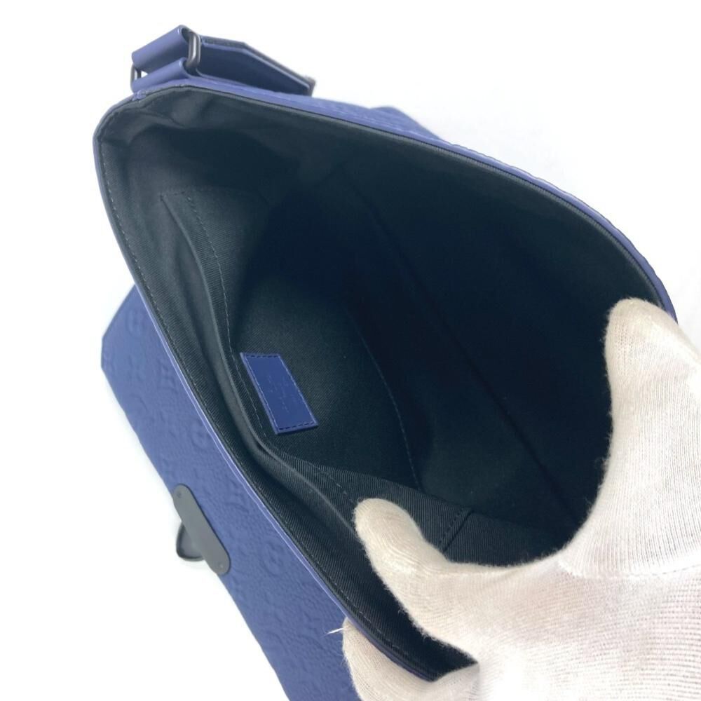 Louis Vuitton Crossbody Bag