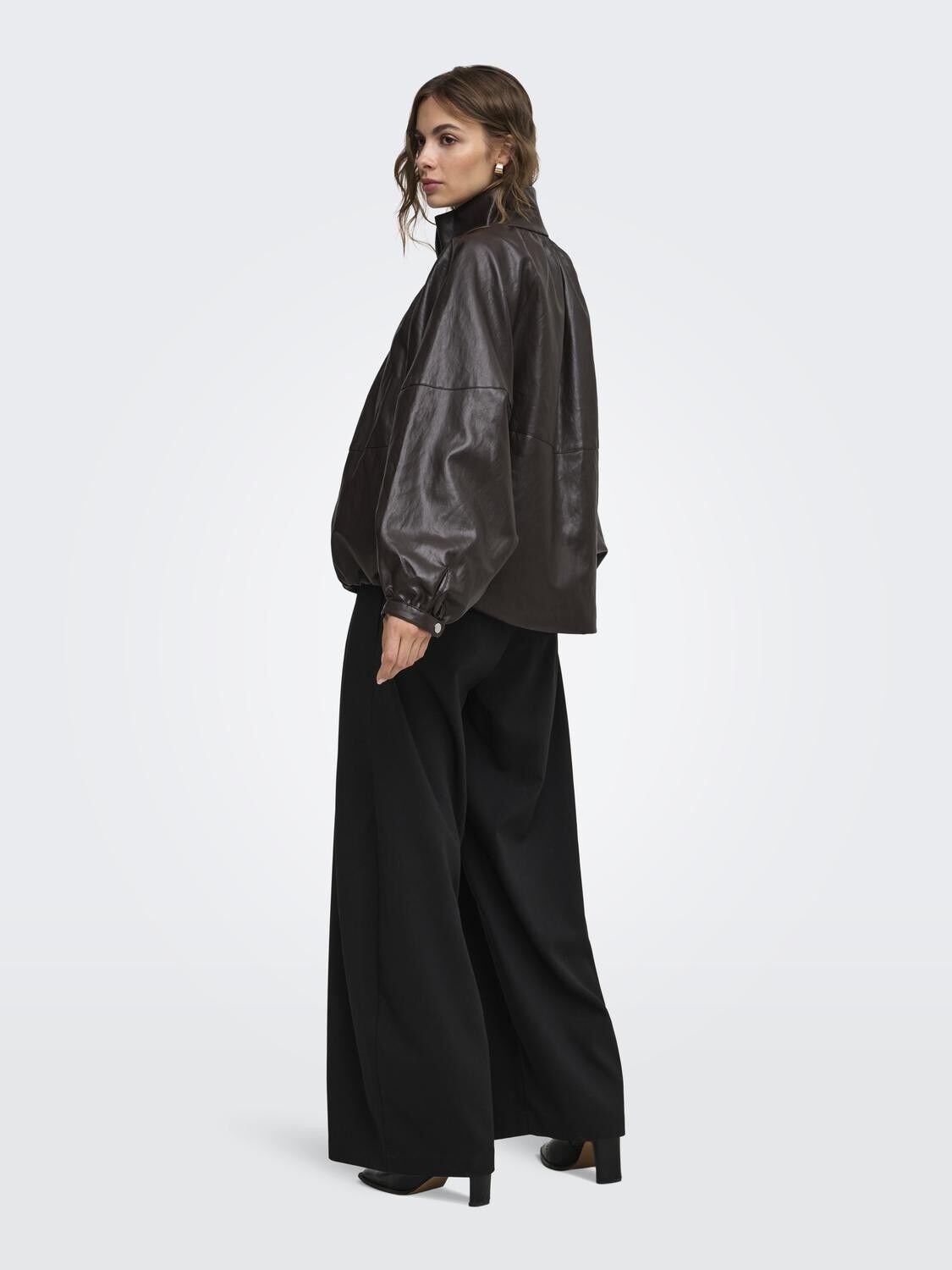 Onlyasmine Mw Pleat Barrel Pant Tlr