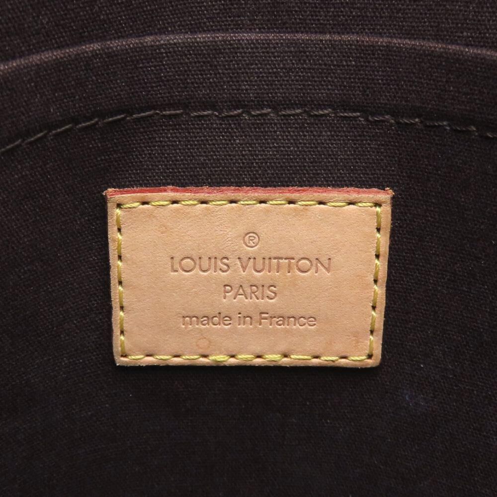 Louis Vuitton Shoulder Bags