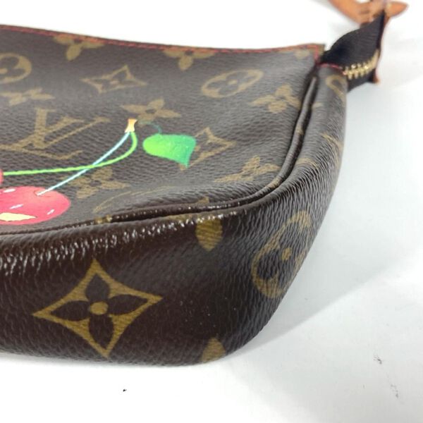 Louis Vuitton Pochette Accessoires