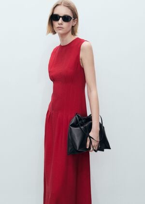 Straight panel dress with darts