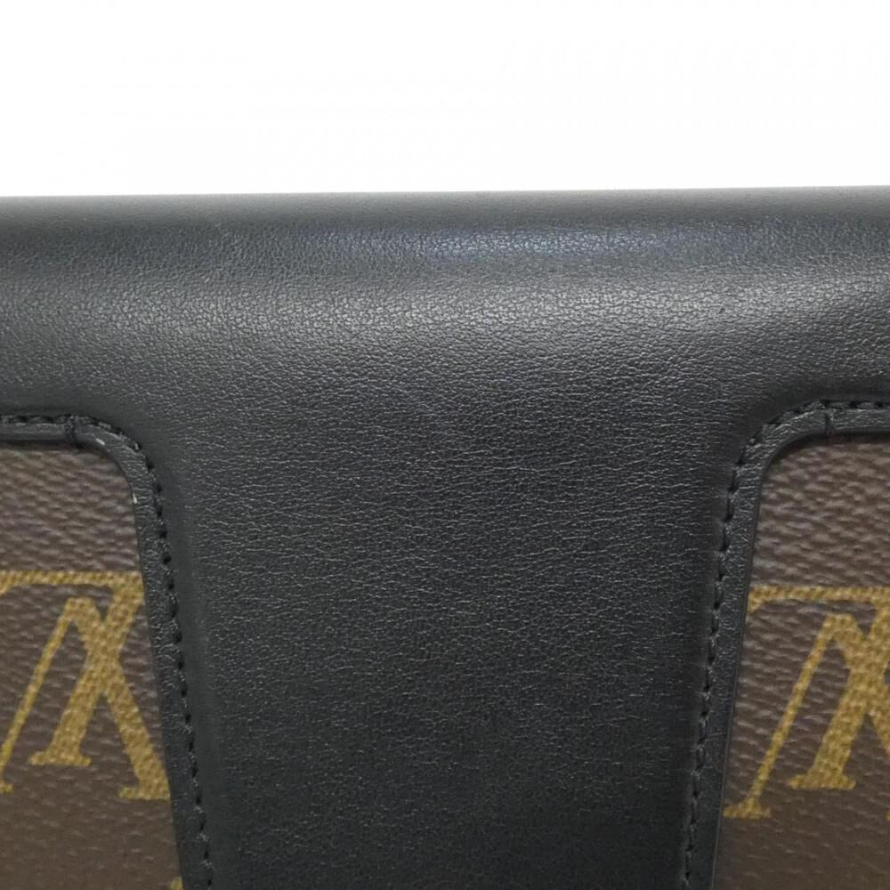 Louis Vuitton Shoulder Bags