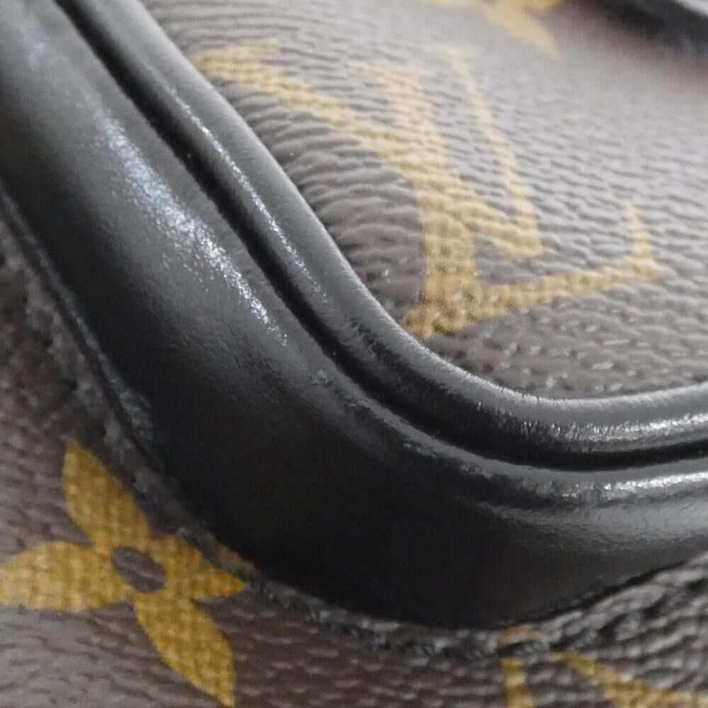 Louis Vuitton Shoulder Bags