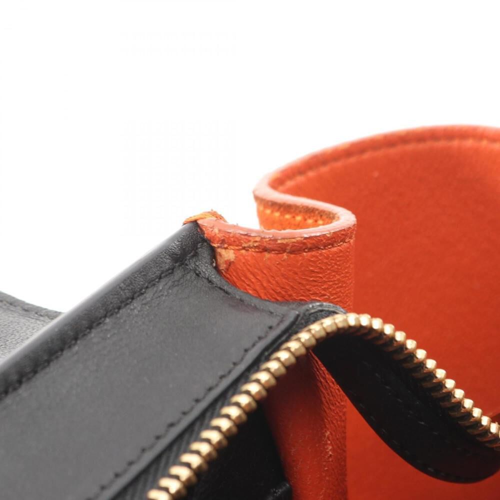 C&eacute;line Trapeze