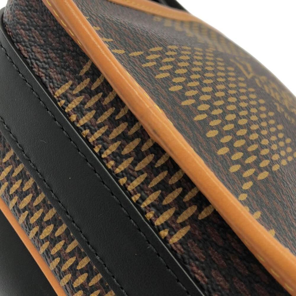 Louis Vuitton Shoulder Bags