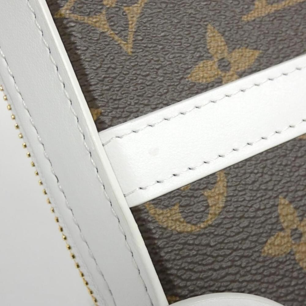 Louis Vuitton Shoulder Bags