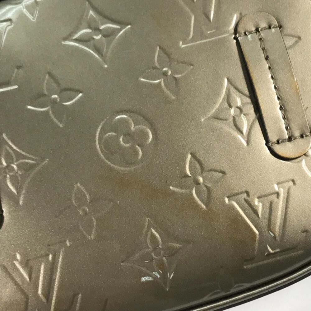 Louis Vuitton Shoulder Bags