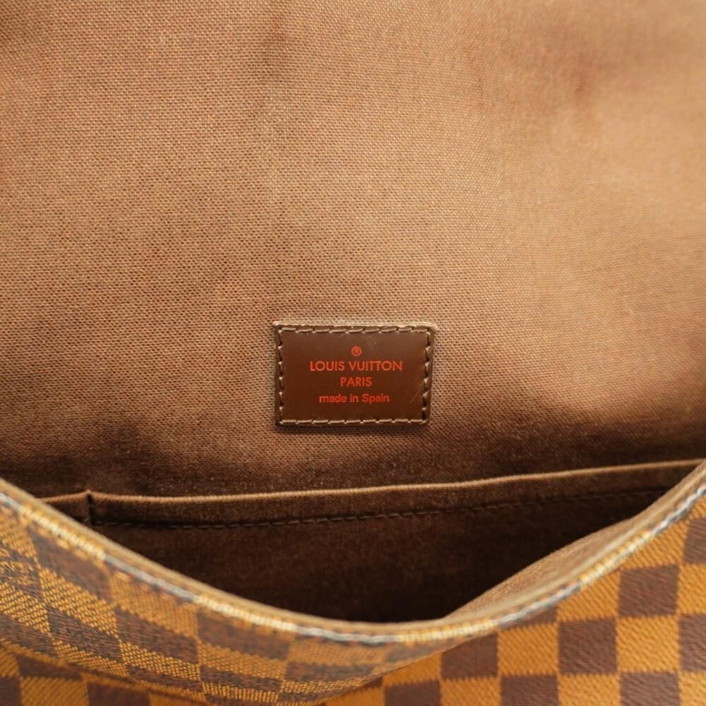 Louis Vuitton Shoulder Bags
