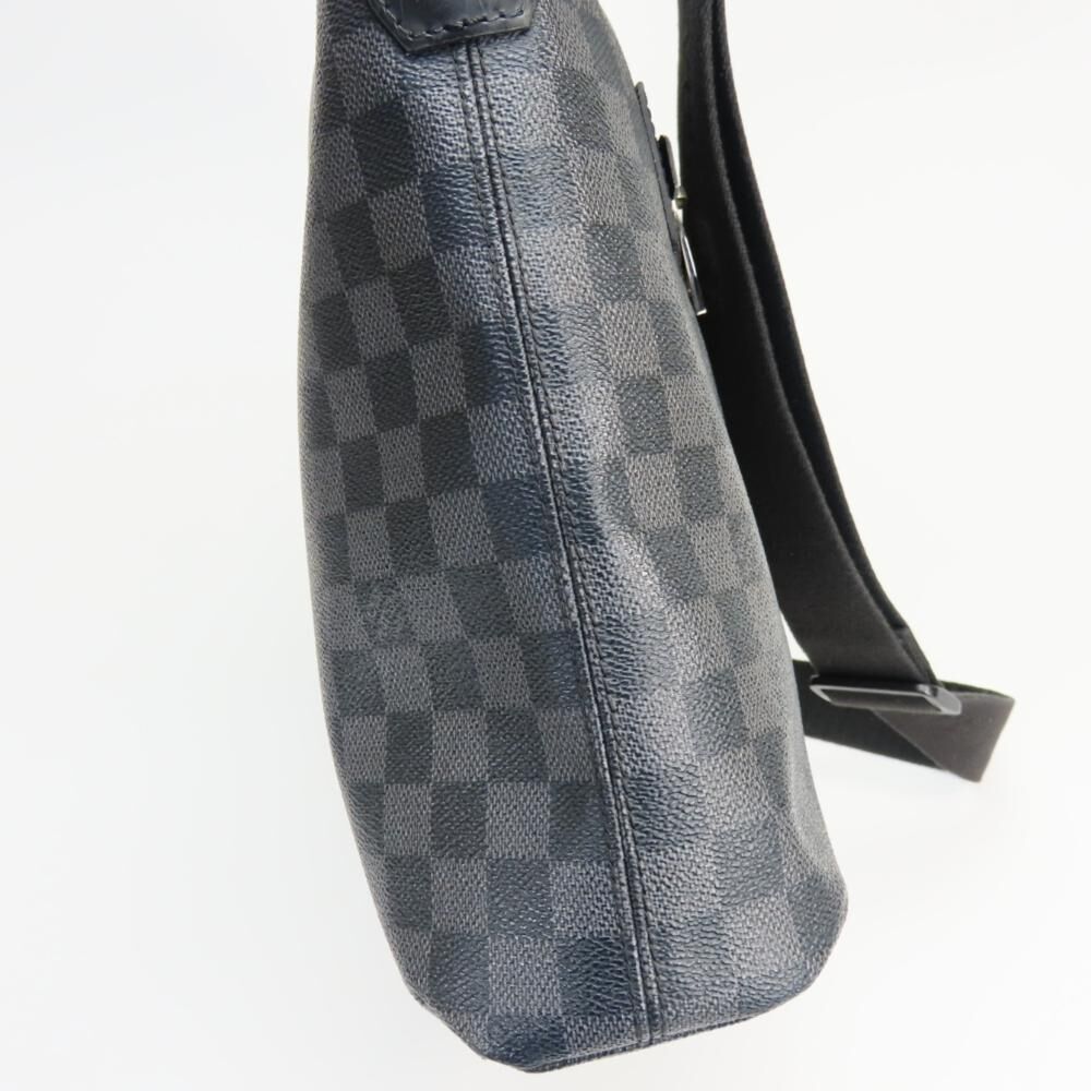 Louis Vuitton Shoulder Bags