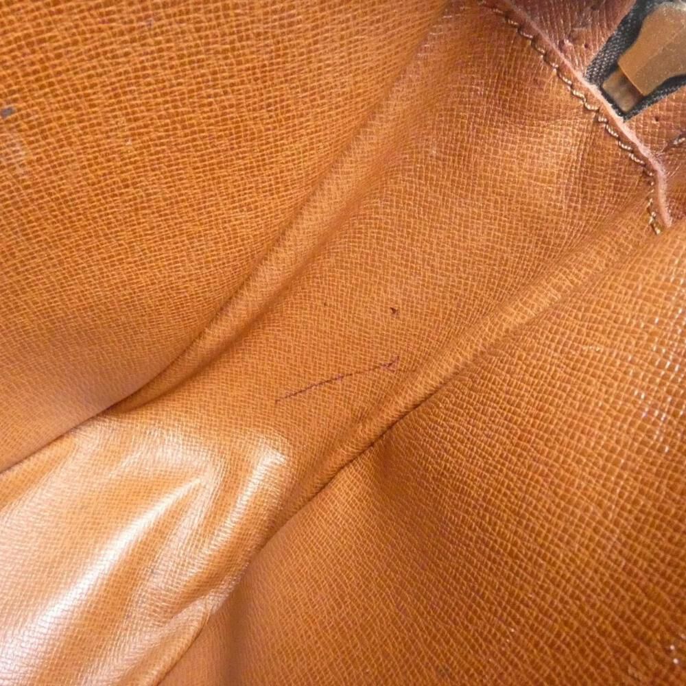 Louis Vuitton Shoulder Bags